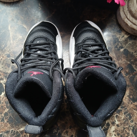 Jordan 12 Retro Playoffs Basketball/Streetwear Shoes Size 2 Youth - Picture 5 of 14